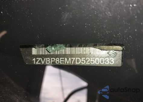 2013 Ford Mustang V6 Premium from USA, damaged, VIN 1ZVBP8EM7D5250033